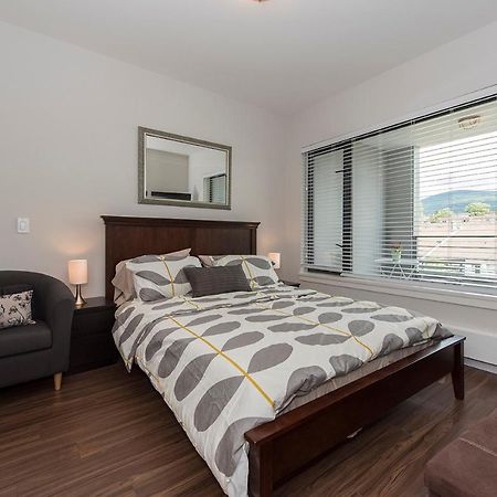Lower Lonsdale Aprtment North Vancouver Bagian luar foto